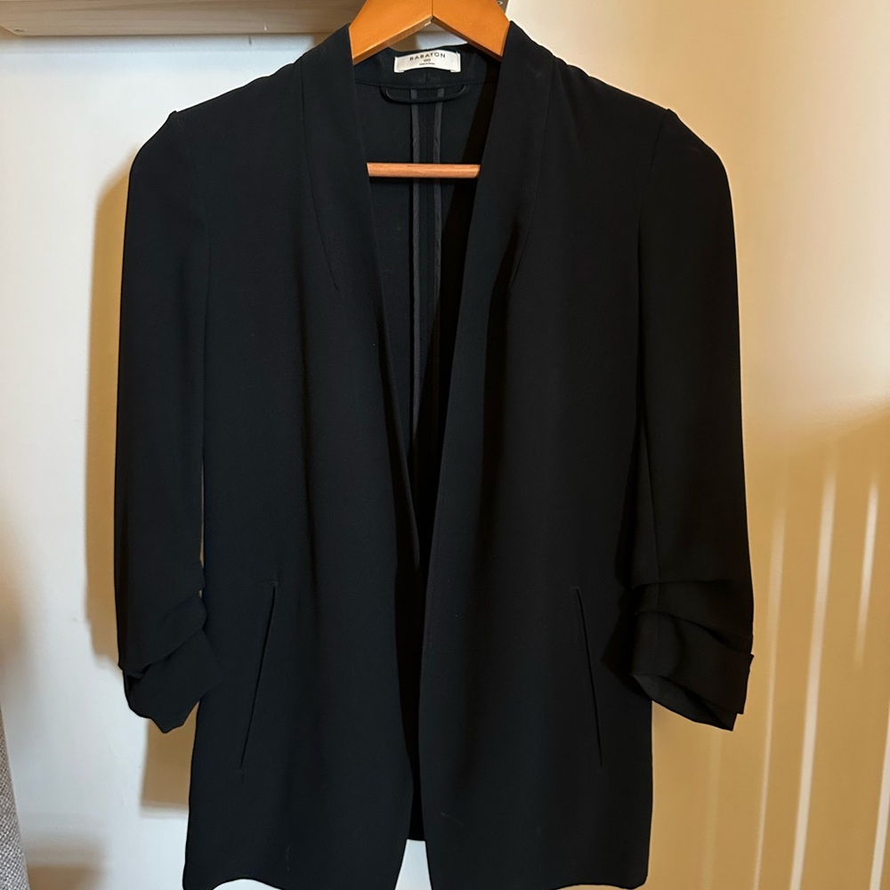 Aritzia Power Blazer in 00 Black